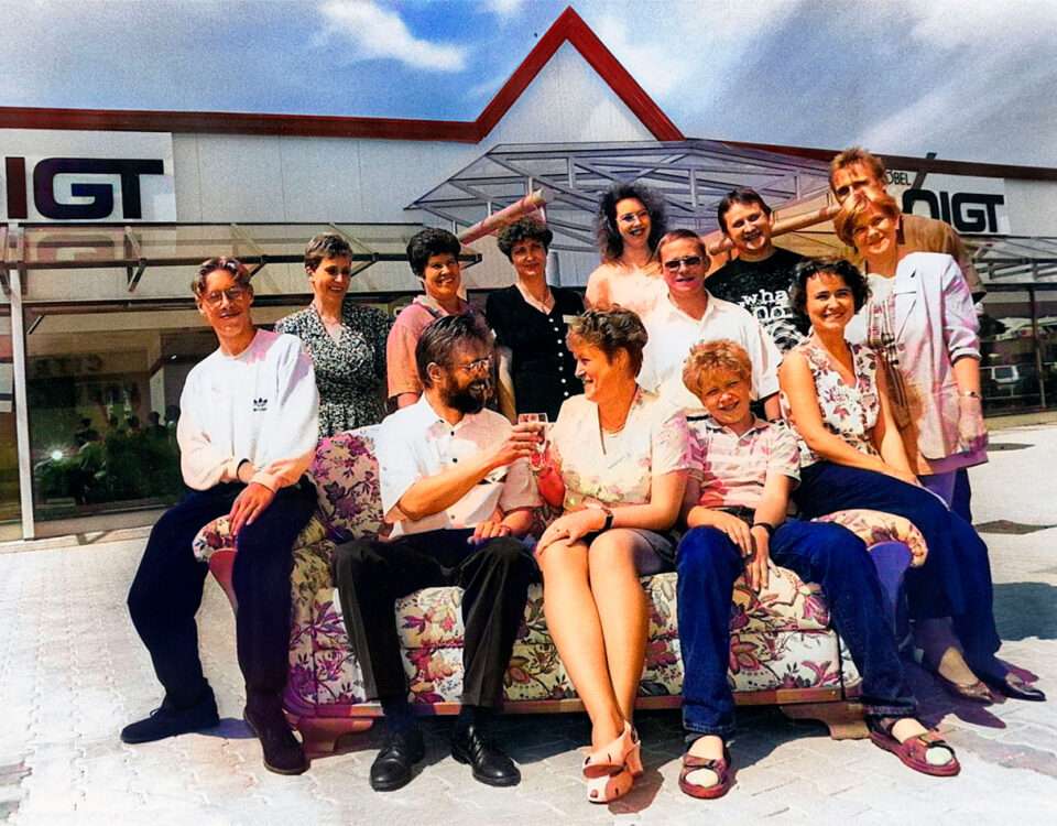 team-1996-color-small